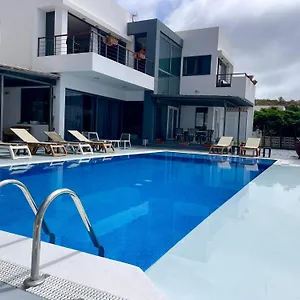 Villa Casa Flamboyant With Sea Views & Heated Pool, Costa Adeje (Tenerife)